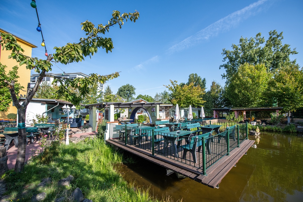 CONTEL Biergarten am Froschteich